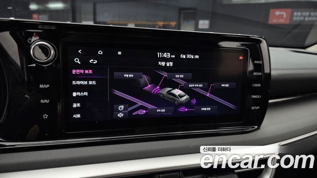 Kia K5 (III) 2.0 Prestige 2023 — фото 16