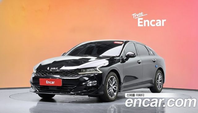 Kia K5 (III) 2.0 Prestige 2023 — фото 1
