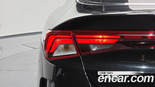 Kia K5 (III) 2.0 Prestige 2023 — фото 23