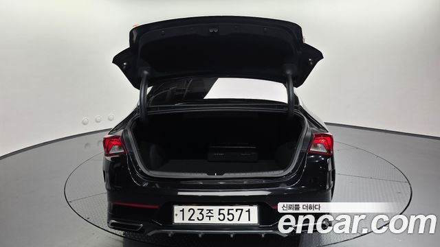 Kia K5 (III) 2.0 Prestige 2023 — фото 30