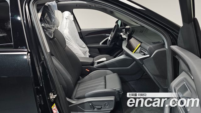 Audi Q5 (80A) 40 TFSI Quattro Sportback S Line 2025 — фото 11