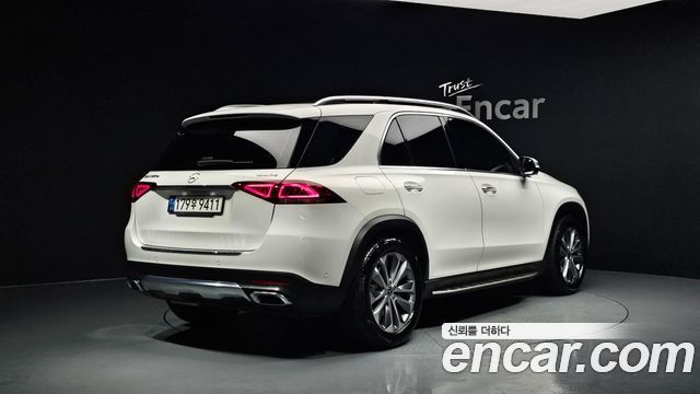 Mercedes-Benz GLE-Class (W167) GLE300d 4MATIC 2022 — фото 2
