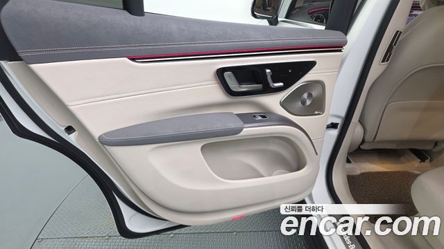 Mercedes-Benz EQS SUV (X296) EQS450 4MATIC 2023 — фото 25