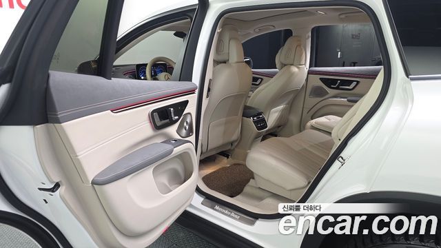 Mercedes-Benz EQS SUV (X296) EQS450 4MATIC 2023 — фото 26