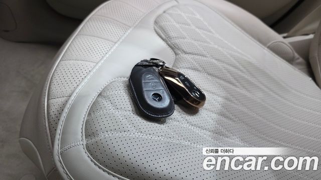 Mercedes-Benz EQS SUV (X296) EQS450 4MATIC 2023 — фото 32