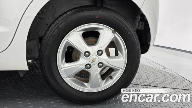 Chevrolet Spark LT 2020 — фото 21