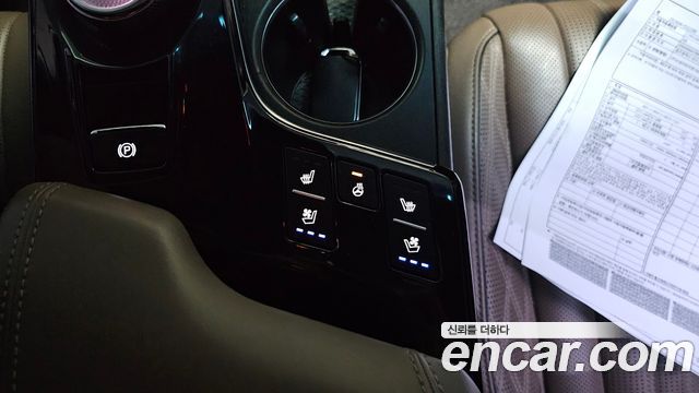 Kia K8 2.5 Gasoline 2WD Signature 2022 — фото 16
