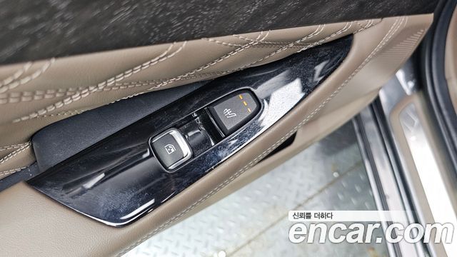 Kia K8 2.5 Gasoline 2WD Signature 2022 — фото 20