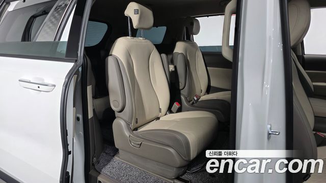 Kia Carnival (IV) Diesel 9-Seater Noblesse 2025 — фото 11