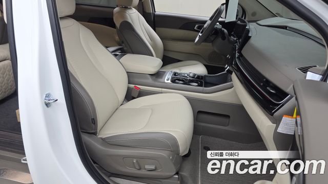 Kia Carnival (IV) HEV 4-Seater Hi Limousine Signature 2026 — фото 11