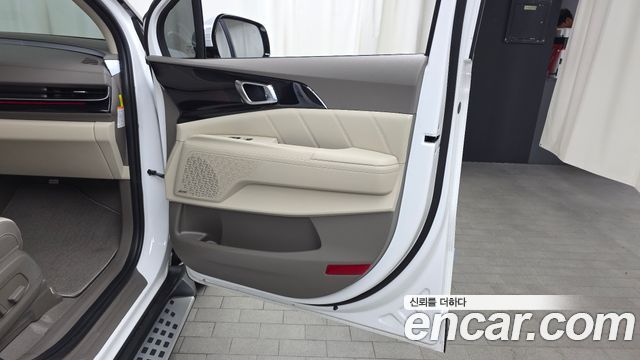 Kia Carnival (IV) HEV 4-Seater Hi Limousine Signature 2026 — фото 25