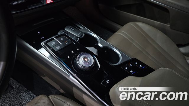 Kia K8 2.5 Gasoline 2WD Noblesse 2023 — фото 9