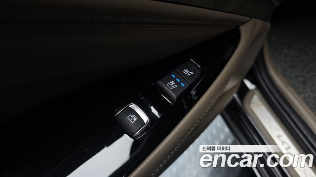 Kia K8 2.5 Gasoline 2WD Noblesse 2023 — фото 18