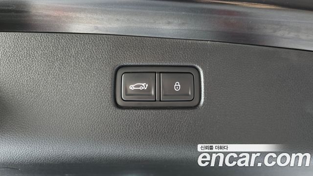 Genesis GV70 2.2 Diesel 2WD 2024 — фото 20
