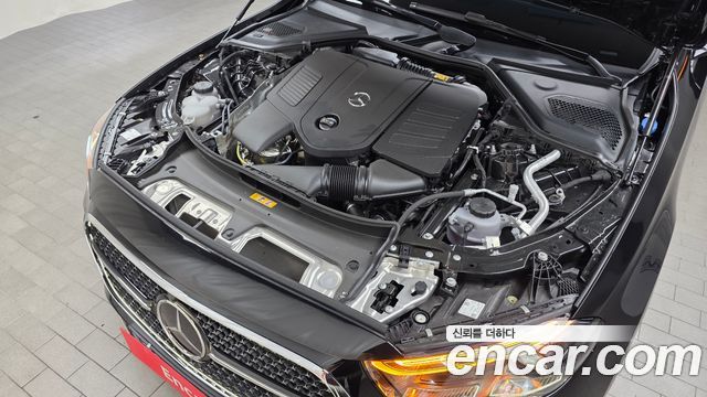 Mercedes-Benz E-Class (W214) E300 4MATIC AMG Line 2025 — фото 6