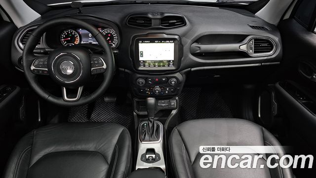 Jeep Renegade 1.3 Limited 2022 — фото 7