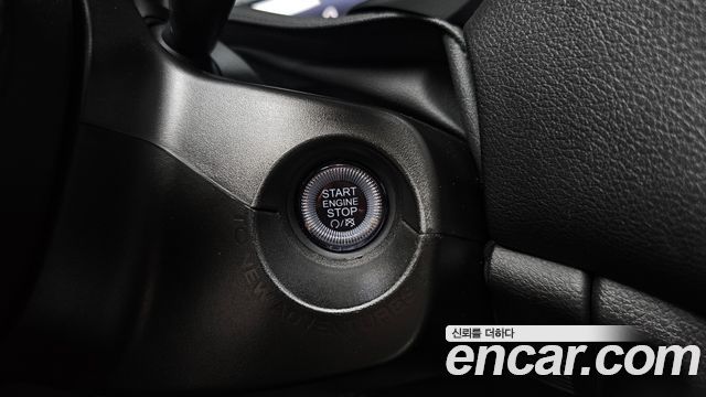 Jeep Renegade 1.3 Limited 2022 — фото 29