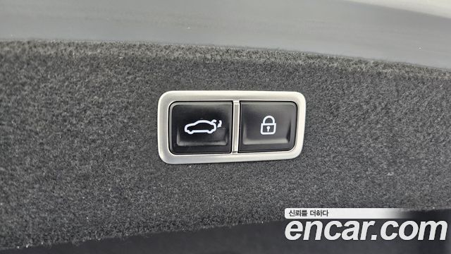 Genesis G80 (RG3) Gasoline 2.5 Turbo AWD 2024 — фото 15