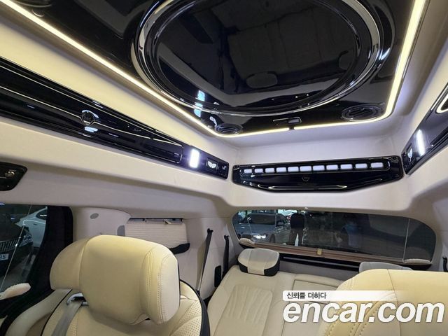 Kia Carnival (IV) Gasoline 9-Seater Hi Limousine (7-seater Limousine(Special vehicle) 2025 — фото 22