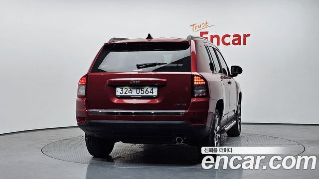 Jeep Compass 2.4 Limited 1st 2015 — фото 4