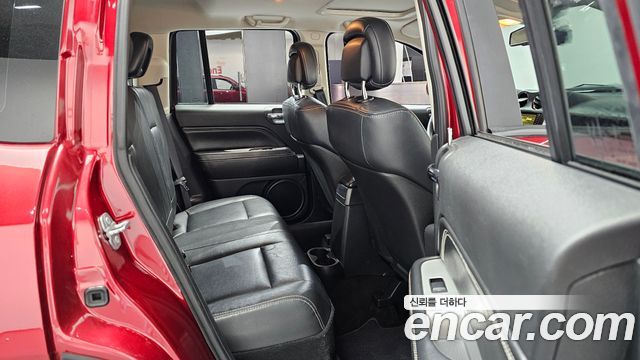 Jeep Compass 2.4 Limited 1st 2015 — фото 11