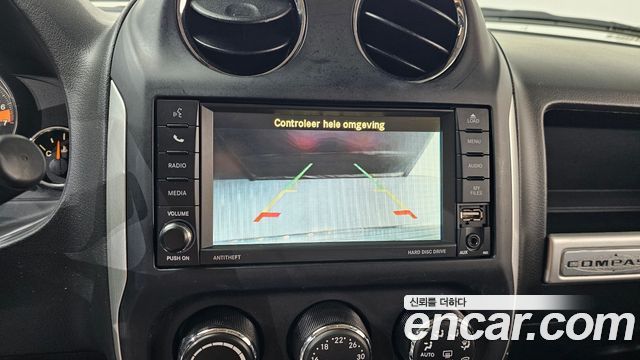 Jeep Compass 2.4 Limited 1st 2015 — фото 14