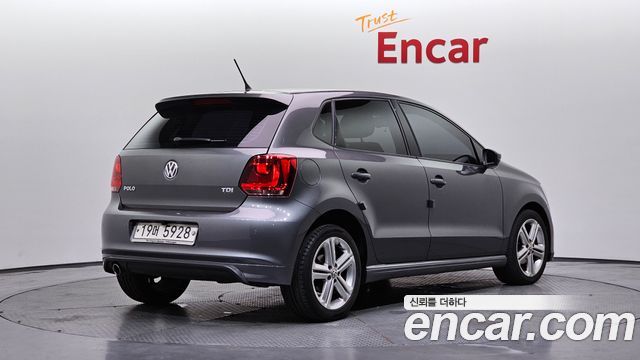 Volkswagen Polo 1.6 TDI R-Line 5th 2014 — фото 2
