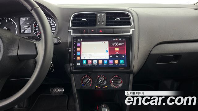 Volkswagen Polo 1.6 TDI R-Line 5th 2014 — фото 15