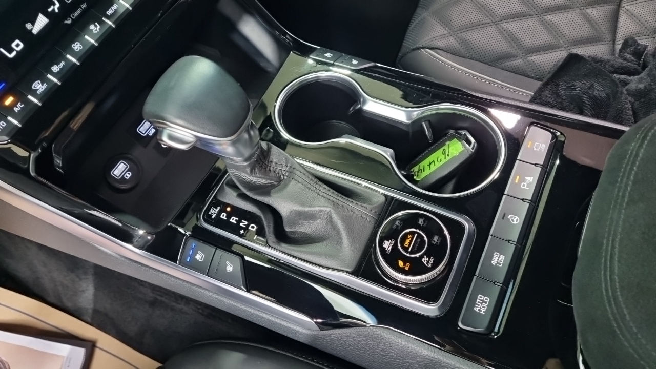 Kia Mohave The Master Diesel 3.0 4WD 7-Seater Masters Gravity 2023 — фото 9
