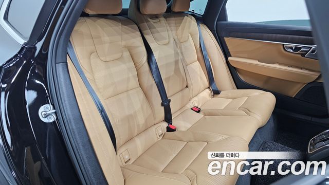 Volvo S90 B5 Ultra Bright 2025 — фото 11