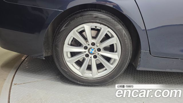 BMW 5 Series (F10) 520d 2013 — фото 5