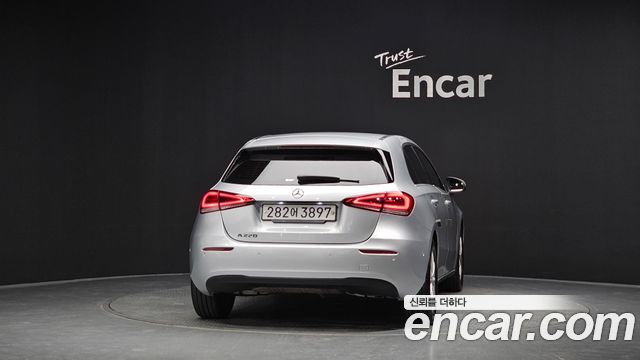 Mercedes-Benz A-Class (W177) A220 Hatchback 2019 — фото 4