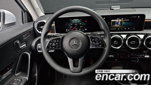 Mercedes-Benz A-Class (W177) A220 Hatchback 2019 — фото 18