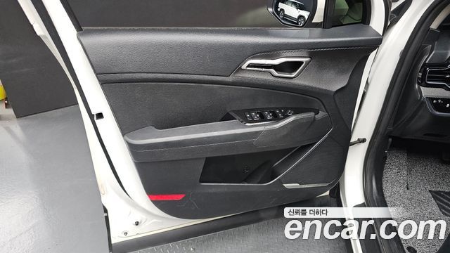 Kia Sportage (V) Gasoline 1.6 Turbo 2WD Prestige 2022 — фото 30