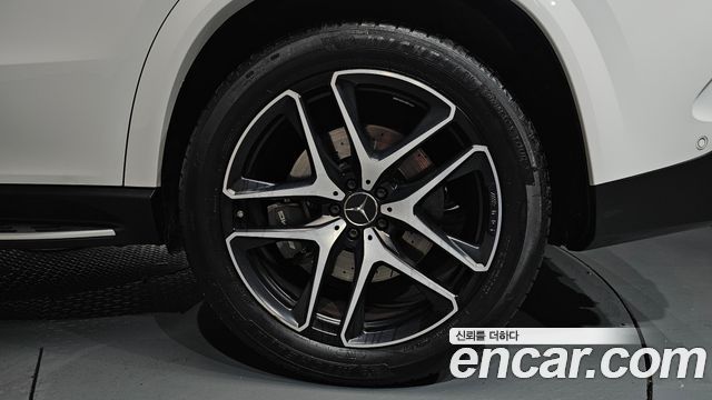 Mercedes-Benz GLE-Class (W167) AMG GLE53 4MATIC+ Coupe 2023 — фото 21