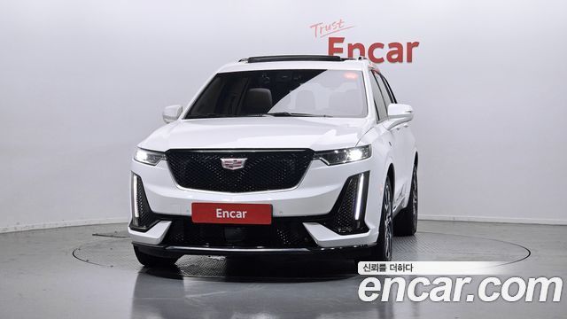Cadillac XT6 3.6 Sport 2022 — фото 3