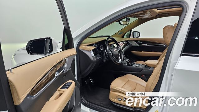 Cadillac XT6 3.6 Sport 2022 — фото 10