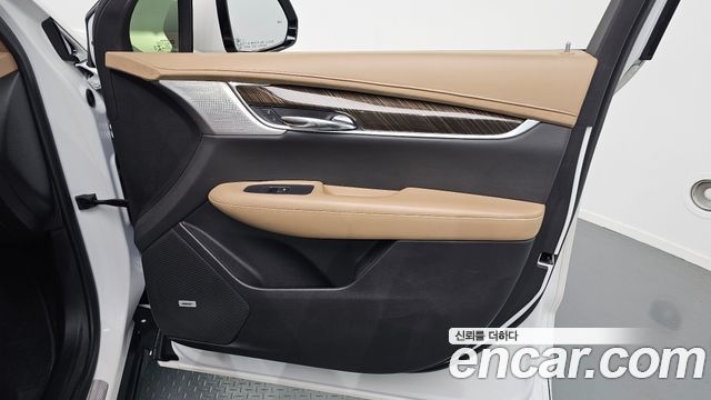 Cadillac XT6 3.6 Sport 2022 — фото 30