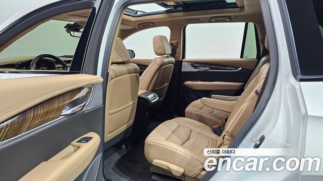 Cadillac XT6 3.6 Sport 2022 — фото 32