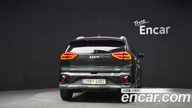 Kia Niro 1.6 HEV Noblesse 2022 — фото 4