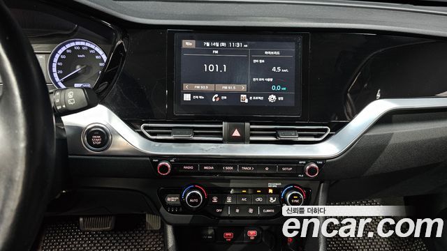 Kia Niro 1.6 HEV Noblesse 2022 — фото 15