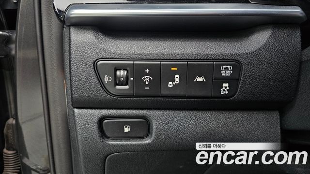 Kia Niro 1.6 HEV Noblesse 2022 — фото 17