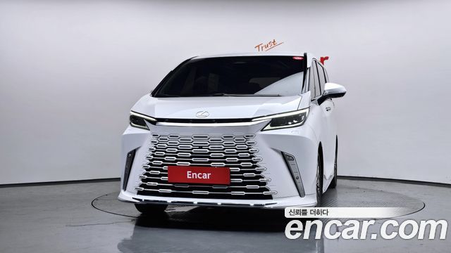 Lexus LM (II) 500h Executive 2025 — фото 3