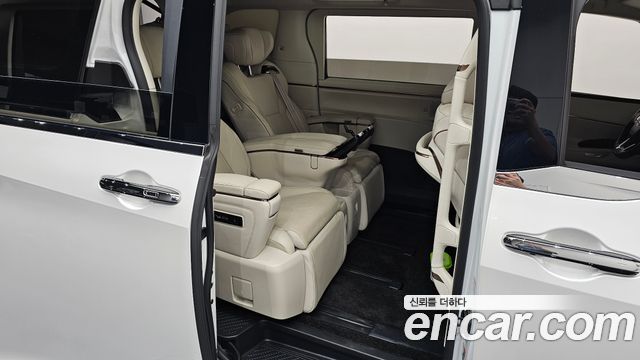 Lexus LM (II) 500h Executive 2025 — фото 11