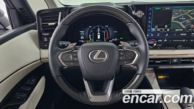 Lexus LM (II) 500h Executive 2025 — фото 13