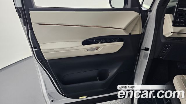 Lexus LM (II) 500h Executive 2025 — фото 24