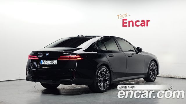BMW 5 Series (G60) 530i xDrive M Sport Pro Special Edition 2026 — фото 2