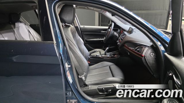 BMW 1 Series (F20) 118d Sport 5Door 2016 — фото 12