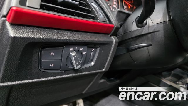 BMW 1 Series (F20) 118d Sport 5Door 2016 — фото 14