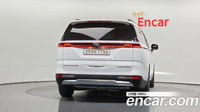 Kia Carnival (IV) Diesel 7-Seater Signature 2021 — фото 4
